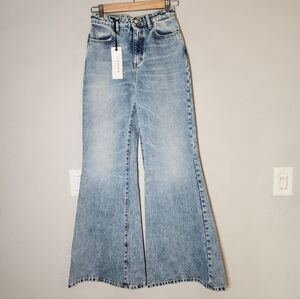 NWT ICON Denim Desi  Flare Jeans Rigid Denim Size 25‎ 33" Inseam